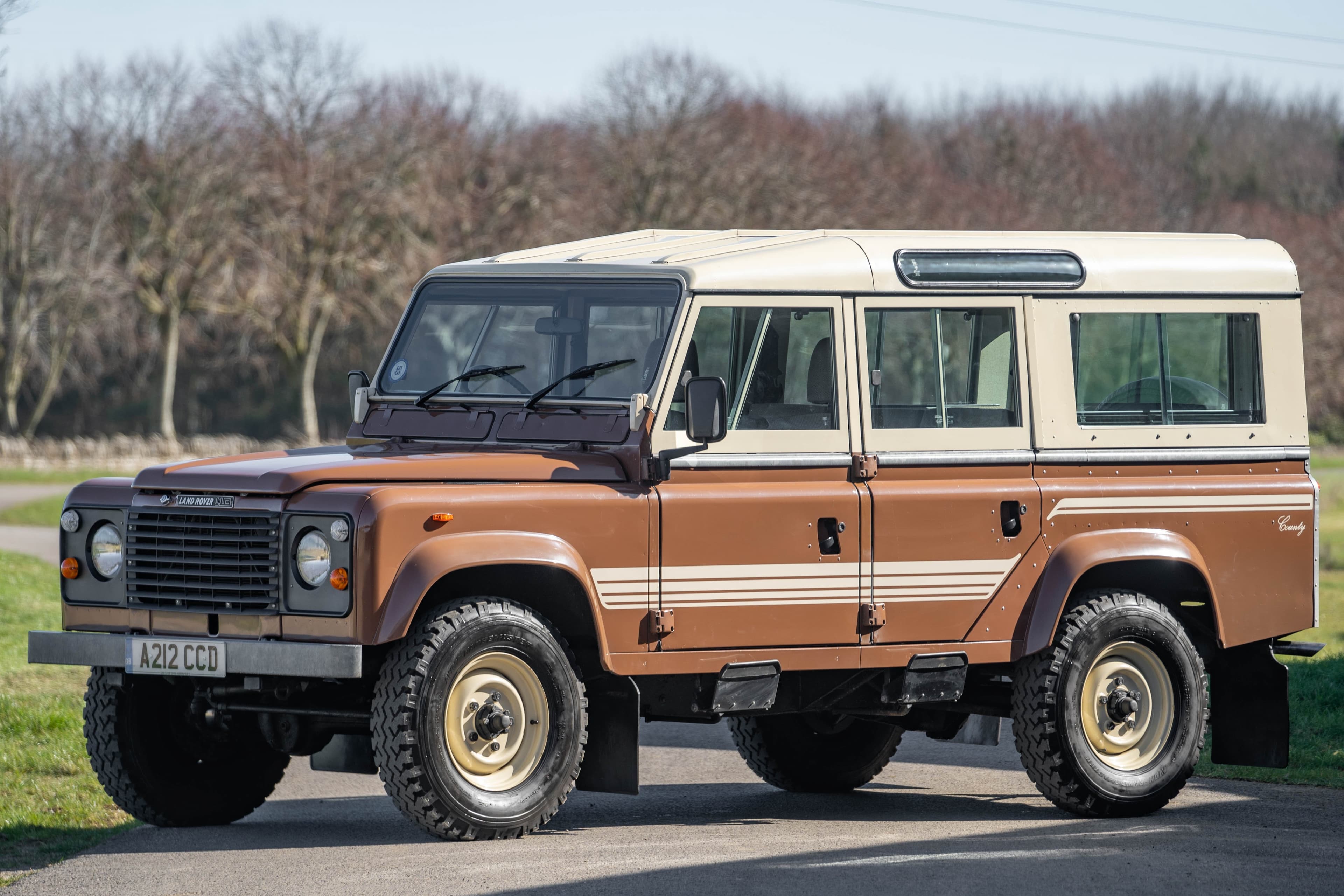 Medium-well: The History of the Land Rover Defender 110-main-picture